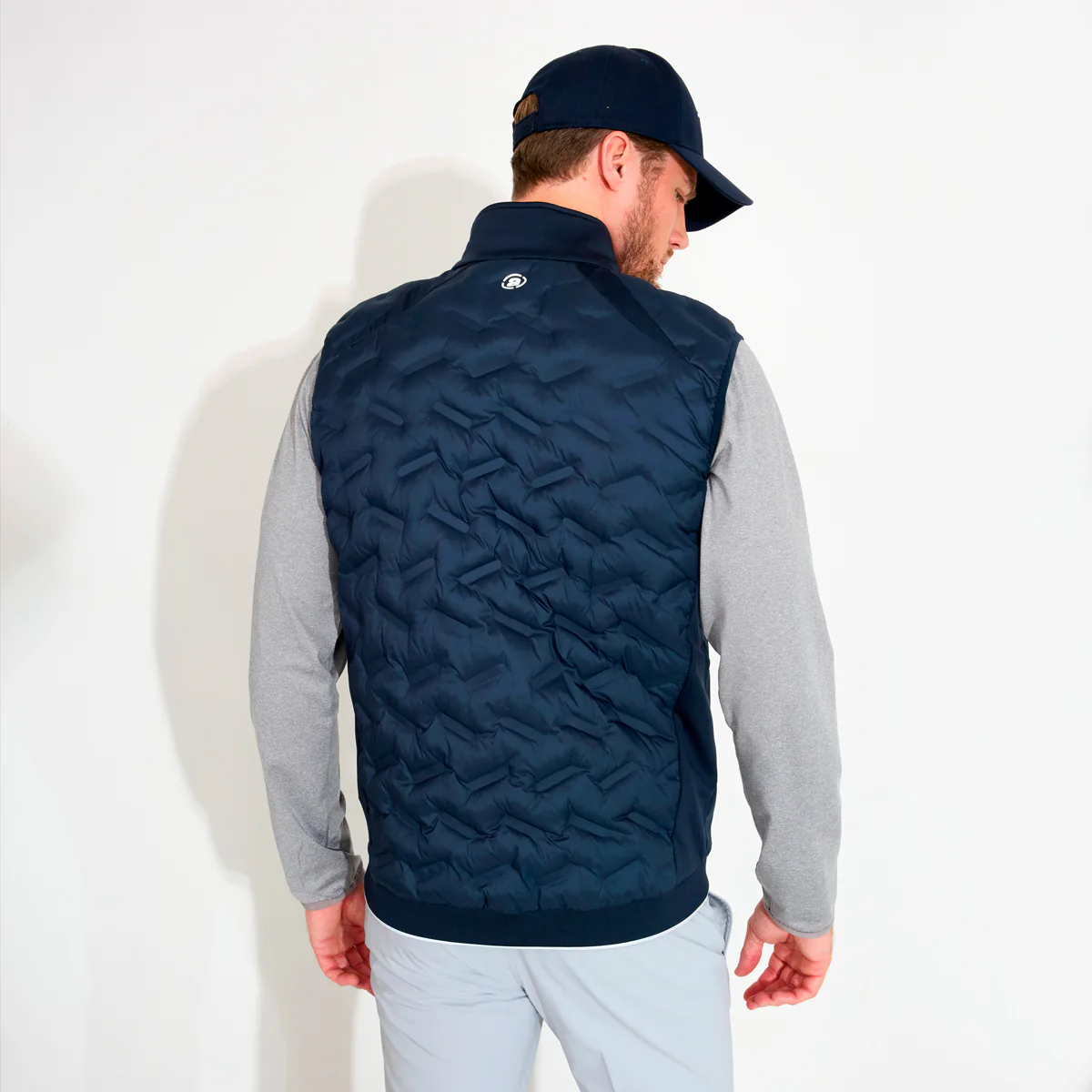 Abacus Portrush Hybrid vest - Image 2