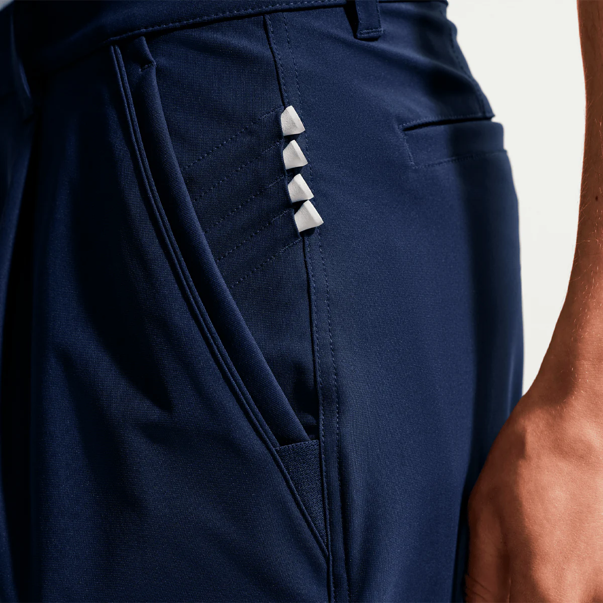 Nike Par 5 At Knee shorts - Image 15