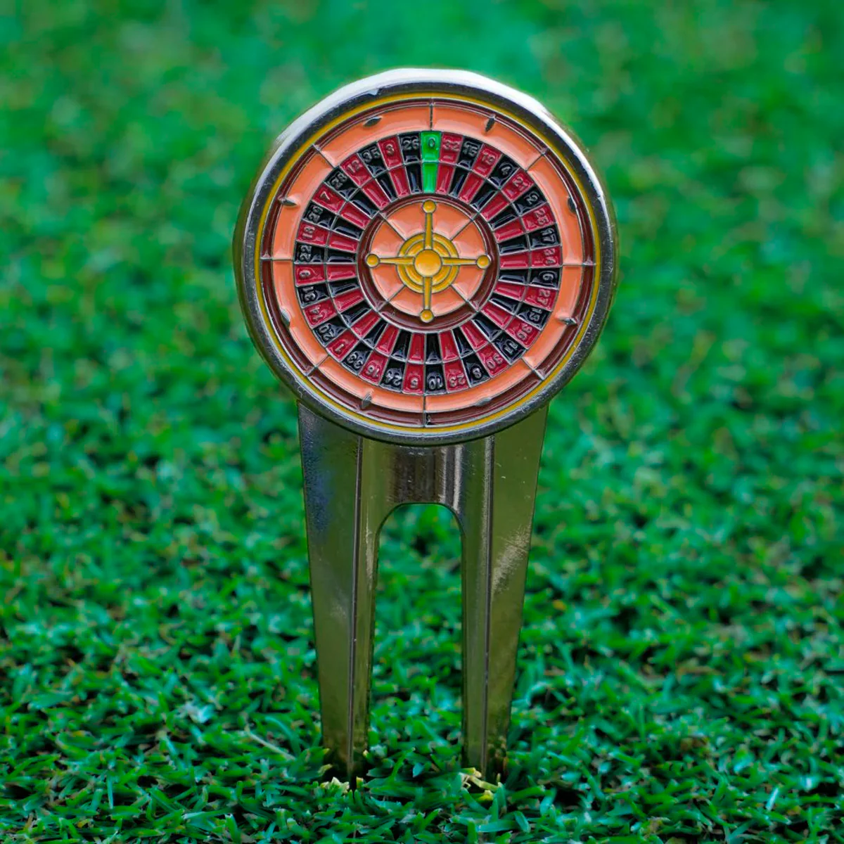 Skins Golf Pitchfork